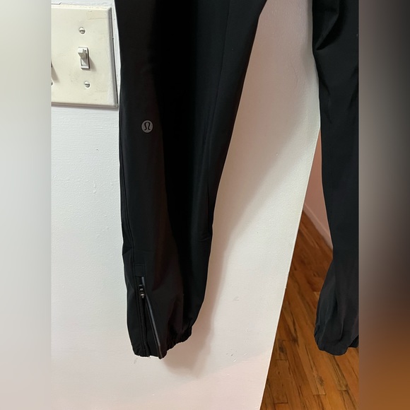 Lululemon surge joggers - Picture 4 of 6